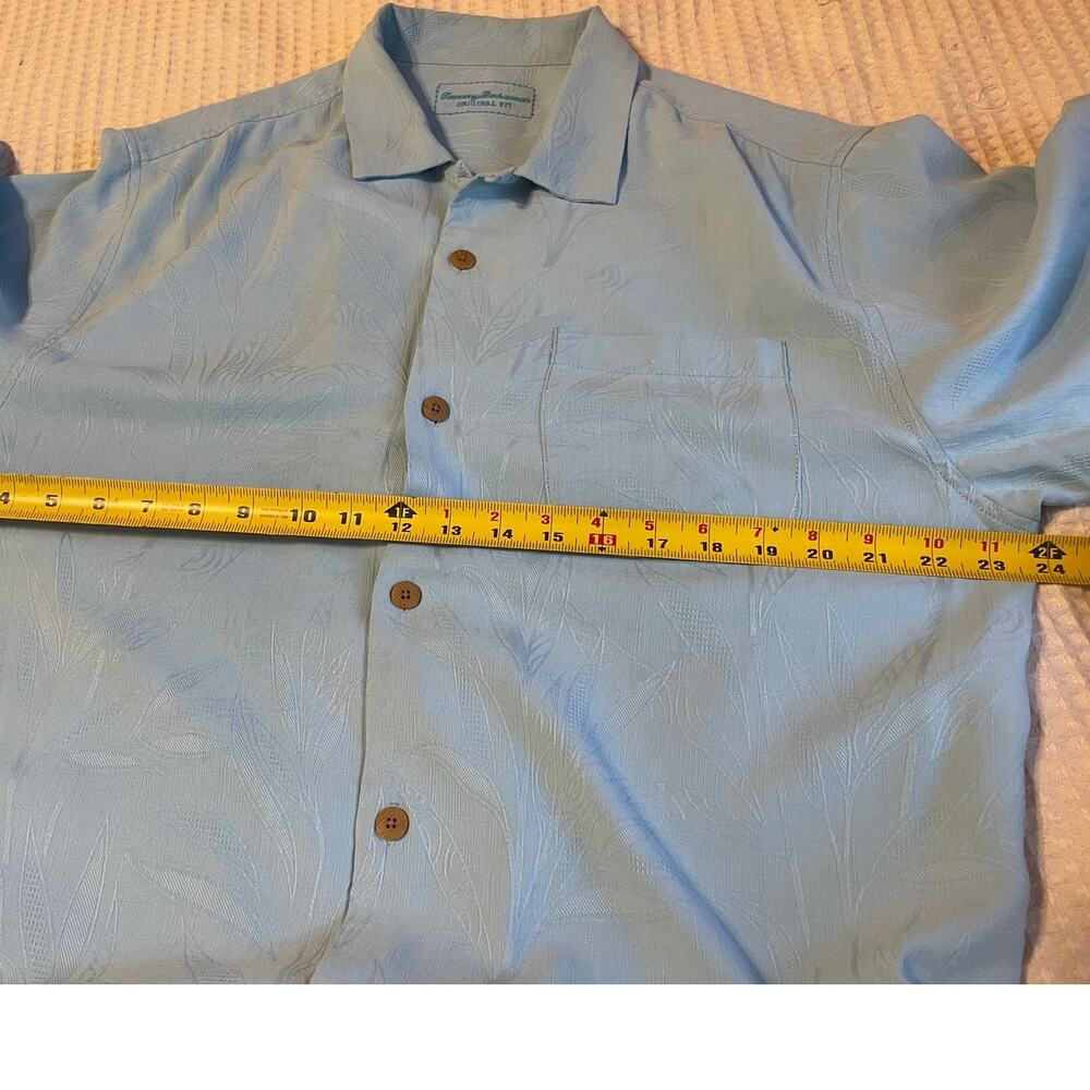 Tommy Bahamas Men's Original Fit Short Sleeve Button Up Textured 100% Silk Top M - Picture 4 of 13